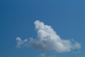 Whites clouds in blue sky, beautiful backgrounds