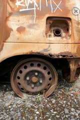 roue de voiture rouillée