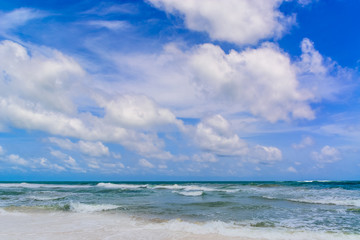 Fototapeta na wymiar Sea Beach in the Sunny Daylight. Mount Lavinia Beach, Sri Lanka.