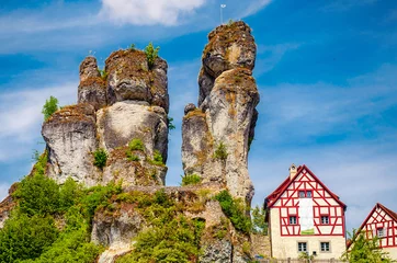      Burgfels und Felsendorf Tüchersfeld in der Fränkischen Schweiz, Bayern  © mojolo