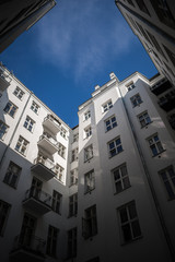 budynki niebo © FOTOWAWA