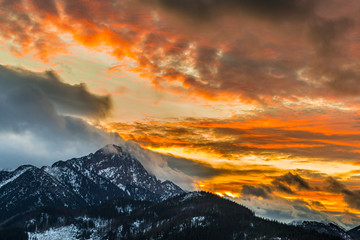 Zachód słońca nad Giewontem widziany z Nosala, Tatry © grzegorz_pakula