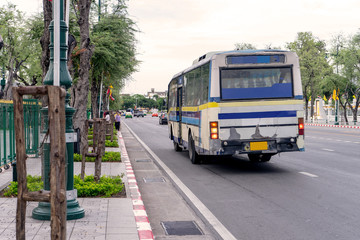 Plakat bus in city