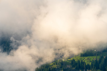 Fototapeta na wymiar Gebirge mit Hochnebelfelder