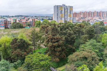 Dia nublado en la ciudad