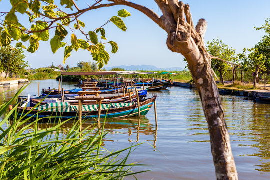 Barcas en el rio