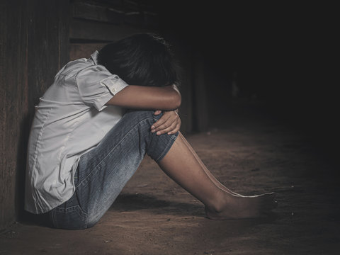 young homeless despair traumatized young girl