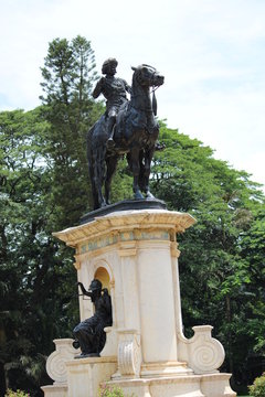 Kempegowda statue in lalbagh
