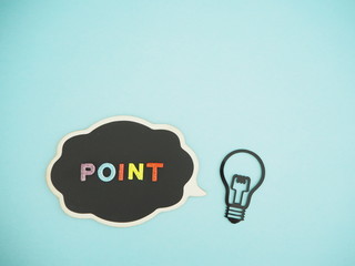 吹き出しにpointの単語と電球