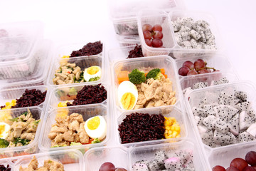 Clean food, Chicken grilled and vegetable and rice berry.