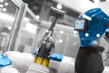 Automatic robot arm working in industrial environment