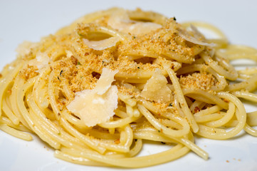 Pasta con la mollica