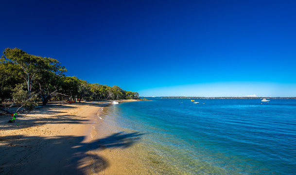 Sunny day on Coochiemudlo Island, Brisbane, Queensland, Australia © Martin Valigursky