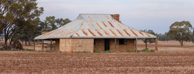 Fototapeta premium An abandoned farm house.