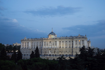 Fachada principal del palacio real de Madrid