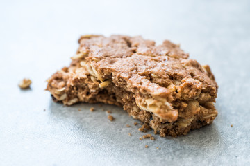 Oatmeal Bitten Crunchy Cookies with Crispy Chocolate.