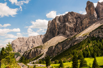 Grödnerjoch, Sellagruppe, Sellamassiv, Grödnertal, Val Gardena, Bergstrasse, Dolomiten, Südtirol, Sommer, Italien