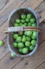 green apples in a bucket