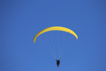 Gleitschirmflieger Tandemflug