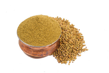 Coriander powder with coriander seeds.