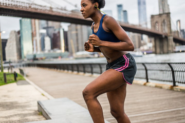 Fototapeta na wymiar Woman running in New York