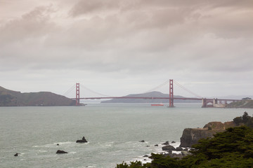 Golden Gate bei Nebel