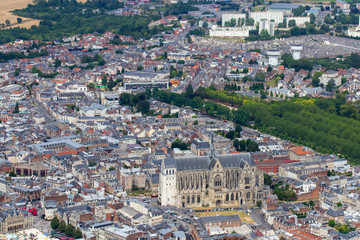 vue aérienne de saint-quentin