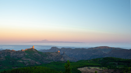 Roque Nublo with Teide and road