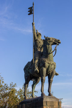 Horse statue of Vimara Peres near Se cathedral in Porto, Portugal. Medieval knight on the horse monument. Porto landmark. Porto sightseeing. Famous horse statue with the First Count of Portugal.