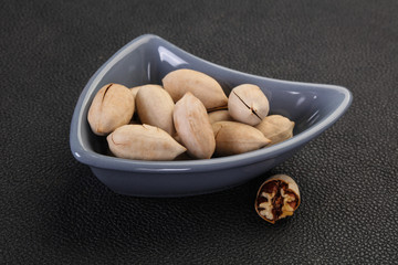 Pecan nuts heap