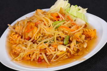 Thai salad with papaya and prawn