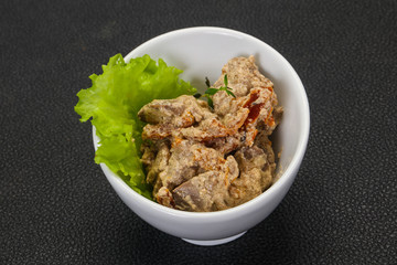 Chicken liver with cream and dry tomatoes