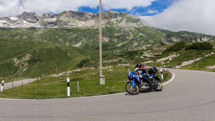 Motorradtour in den Alpen - 282346949