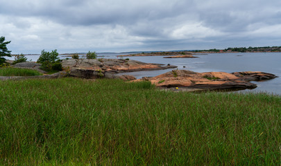 Fototapeta na wymiar Widok na zatokę w Parku Narodowym Ytre Hvaler w Norwegii