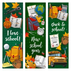 Fototapeta premium Back to school supplies, education season quotes