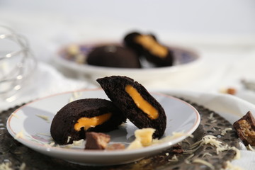 steamed buns filled with cheese and chocolate