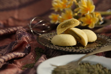 steamed buns filled with green bean paste