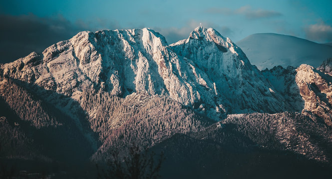 Twilight in the mountains. Panoramic view