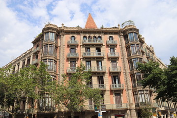 Fototapeta na wymiar Immeuble à Barcelone, Espagne