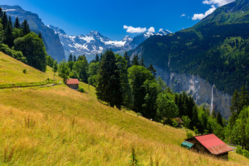 Fototapeta na wymiar Mountain village Wengen, Switzerland