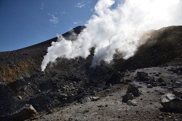 日本の北海道の最高峰である旭岳
