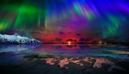 Fototapeta na wymiar Beautiful northern lights of the northern part of the planet