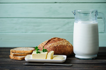 traditional bread loaf on lime wooden board