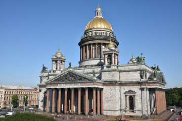 Fototapeta na wymiar Cathédrale Saint Isaac à Saint-Pétersbourg, Russie