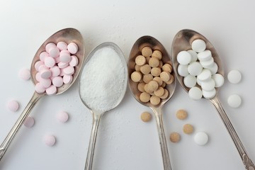 Supplements for PCOS (polycystic ovary syndrome). Myo-inositol, zinc, magnesium and milk thistle.