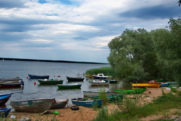 Naklejka na ściany i meble boats on lake