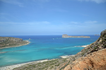 Fototapeta na wymiar Turquoise sea on the beach of Balos from above.