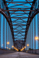 Brücke am Abend