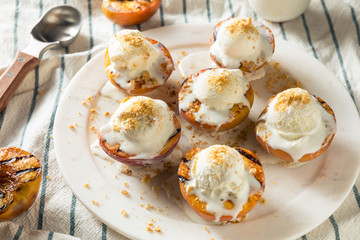 Homemade Grilled Peaches with Ice Cream