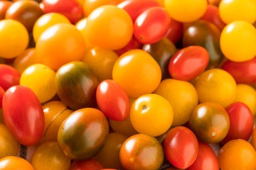 Fototapeta na wymiar Raw Organic Heirloom Cherry Tomatoes